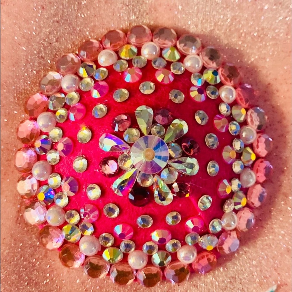 Hand Made Rhinestone Reusable Nipple Pasties - Picture 2 of 3